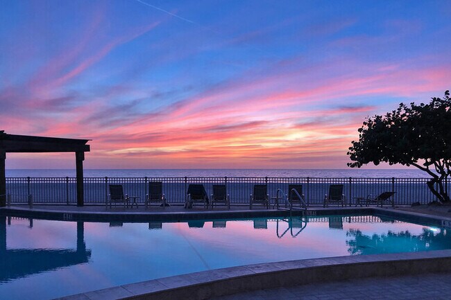Gulf Front Paradise On The Beach - 1700 Benjamin Franklin Dr