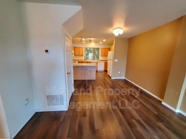 Foto del edificio - 322 NE Whitman St