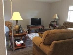 Foto del edificio - 206 Wimbledon Lakes Dr