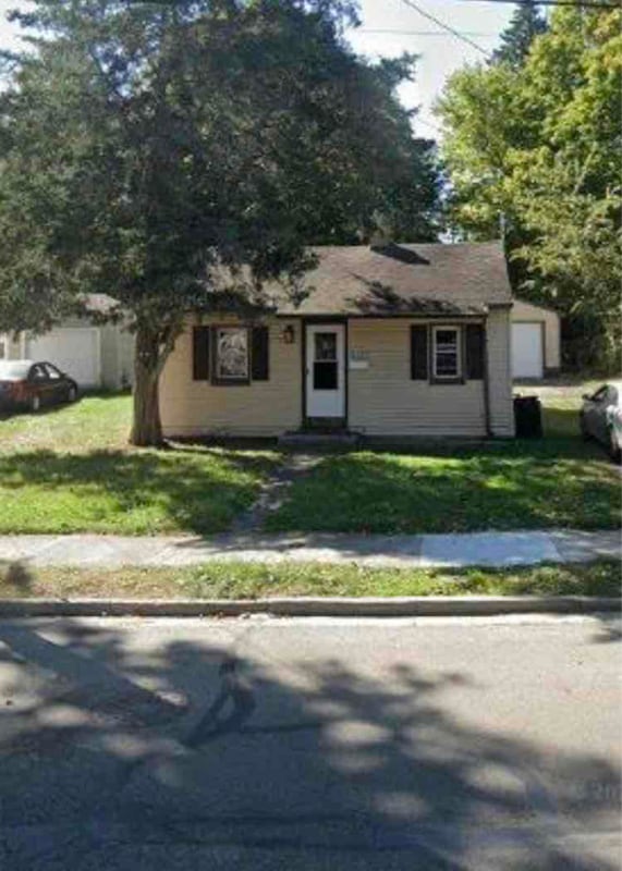 Primary Photo - 2131 Kenton St