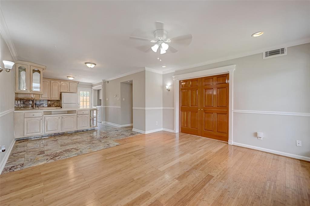 9023 Gaylord Dr Unit 99, Houston, TX 77024 Condo for Rent in Houston