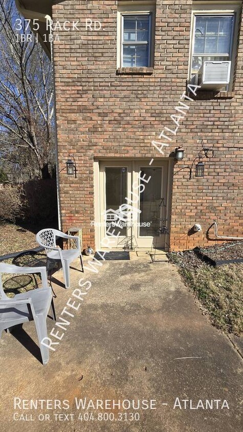 Primary Photo - Spacious Daylight Basement Apartment in La...