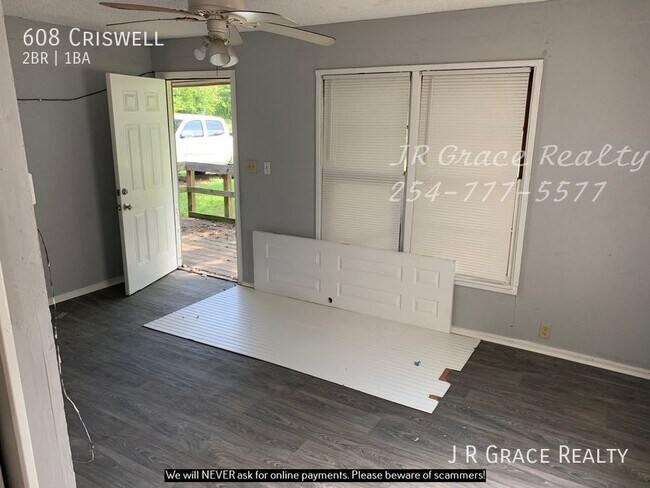 Building Photo - 608 Criswell