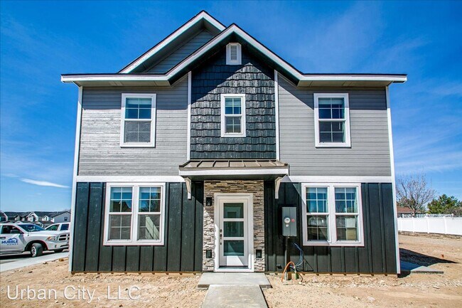 Building Photo - 3 br, 2.5 bath House - 10774 W Brownstone Ln