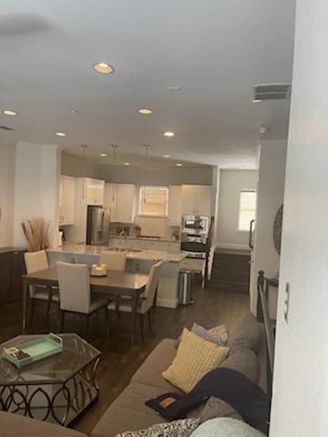 Foto del edificio - 3110 Ross Ave