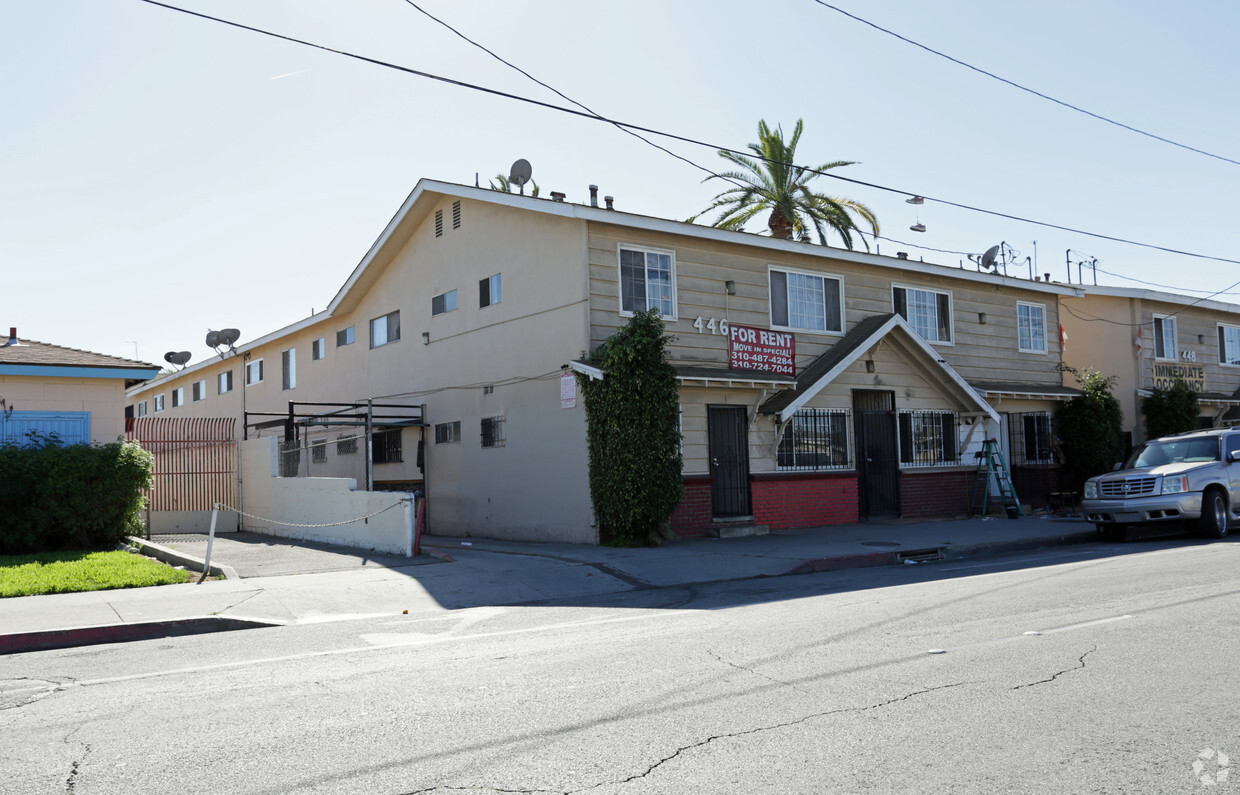 Building Photo - 446-448 W Alondra Blvd