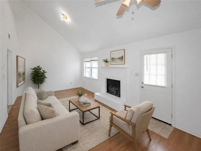 Building Photo - 6447 River Park Dr