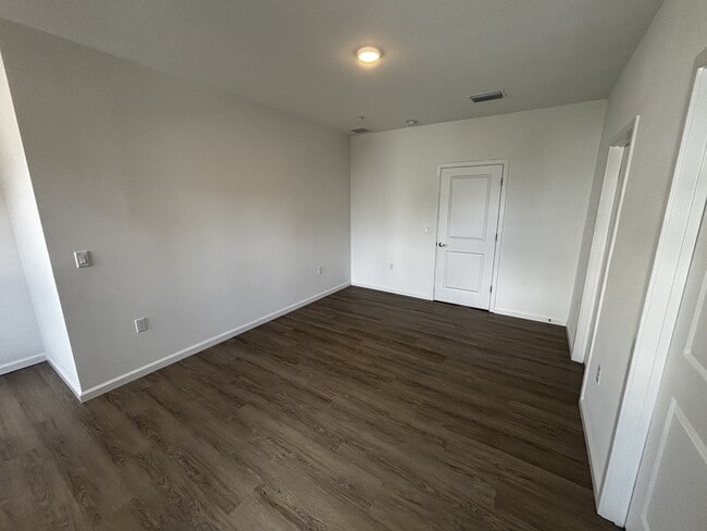 Building Photo - 1209 Southstation Pl