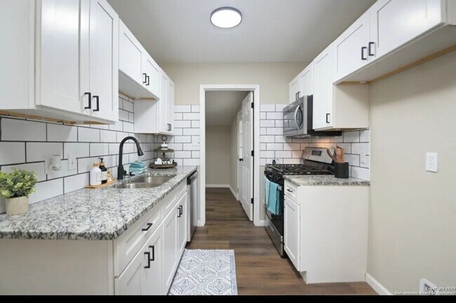 Foto del edificio - 159 Wayfarer Pl