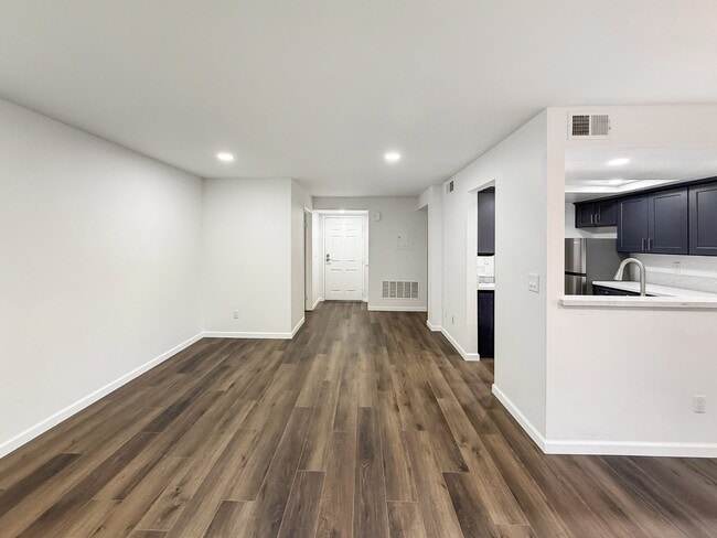 Building Photo - 1270 Cleveland Ave