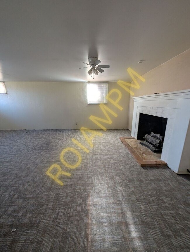 Foto del edificio - 2525 Falls Ave E