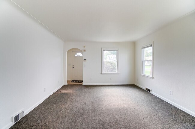 Foto del edificio - 919 Brookley Blvd