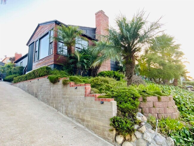 Building Photo - 3411 Zola St