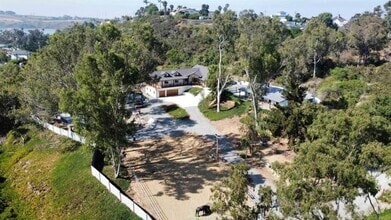 Building Photo - 4339 Park Dr