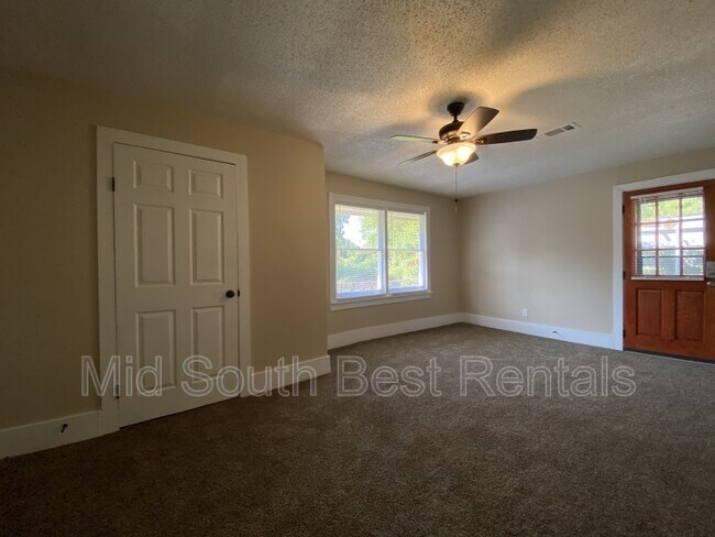 Foto del edificio - 4202 Alma St