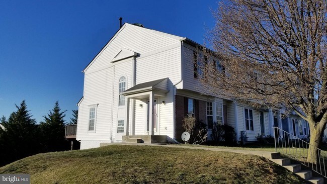 Foto del edificio - 7372 Maury Rd