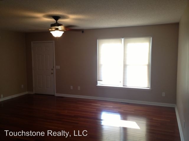 Building Photo - 187 Hillbrook Dr