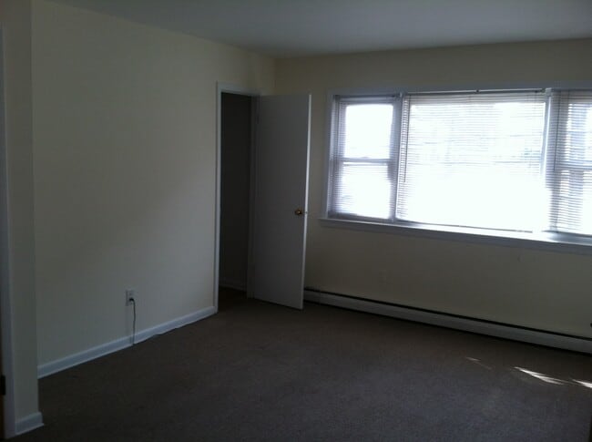 freshly painted - 495 Main St