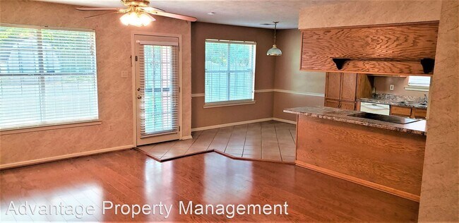 Building Photo - 3 br, 2 bath House - 1540 New Oxford