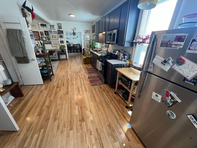 Foto del edificio - 2768 N Booth St
