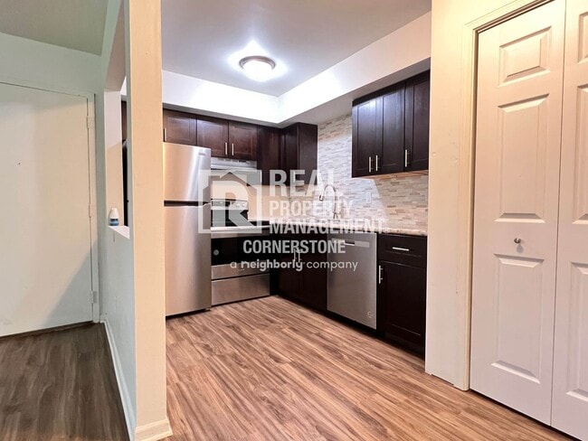 Building Photo - Budget-Friendly Comfort | 2-Bedroom with U...