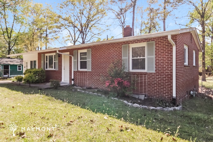 Building Photo - 1633 Overhill Rd