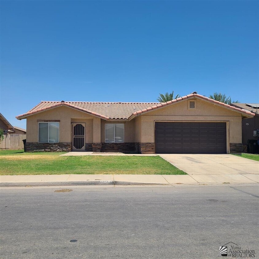 824 W 12th St, Somerton, AZ 85350 House Rental in Somerton, AZ