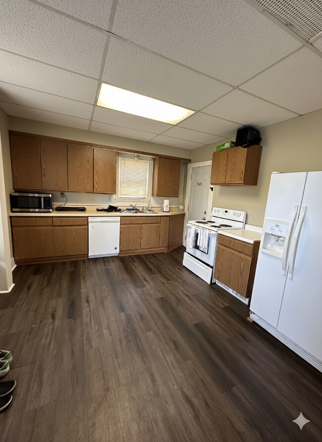 Foto del edificio - 838 Menomonie St