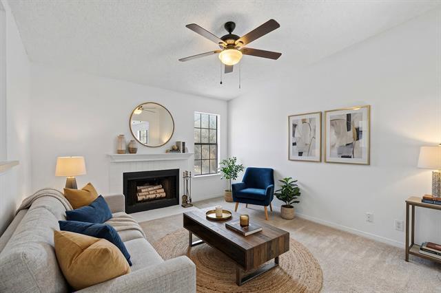 Foto del edificio - 4748 Old Bent Tree Ln