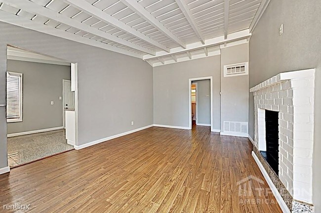 Building Photo - 3329 Karen Way