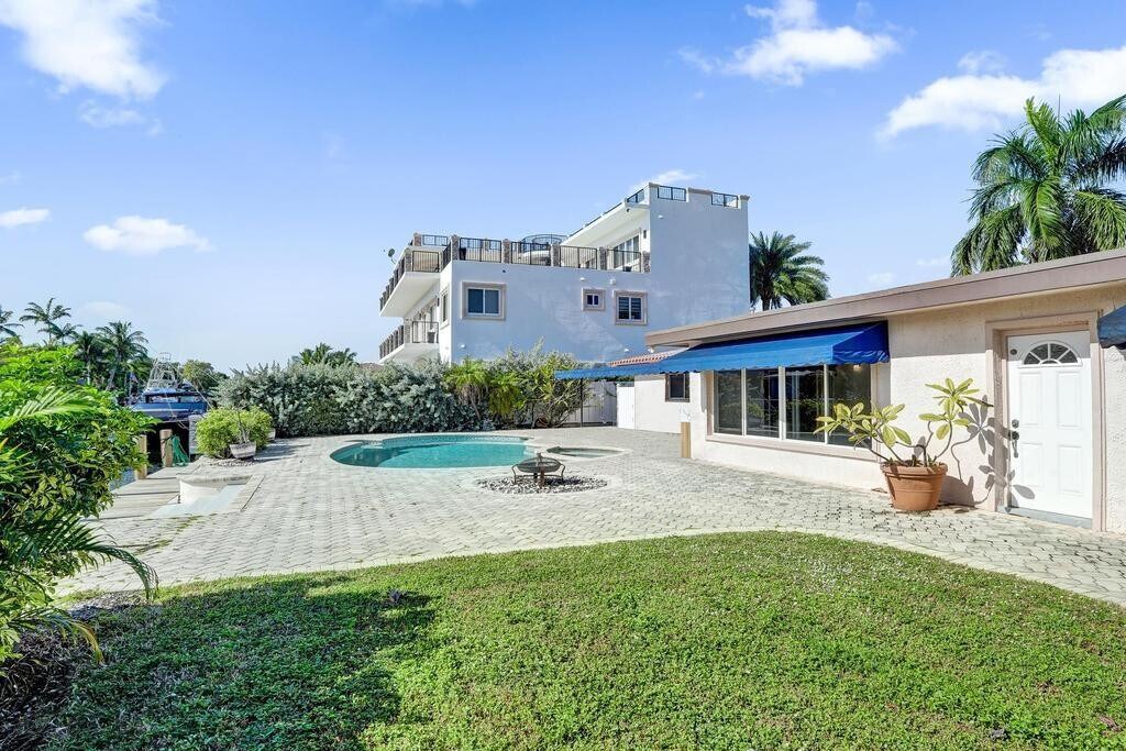 Foto principal - 2632 SE 10th Ct