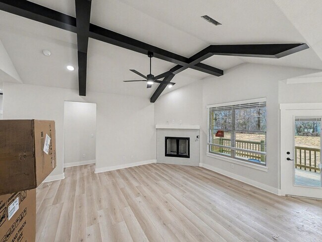 Foto del edificio - Beautiful New Build with Style