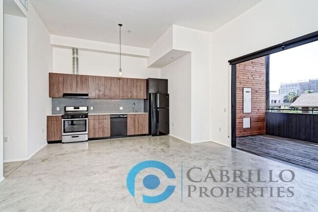 Foto del edificio - 2870 Fourth Ave