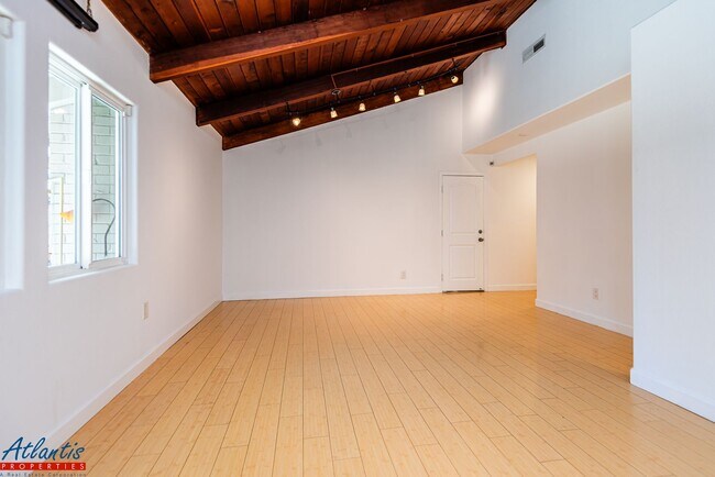Foto del edificio - Beautiful Home | Premium Finishes | Desira...