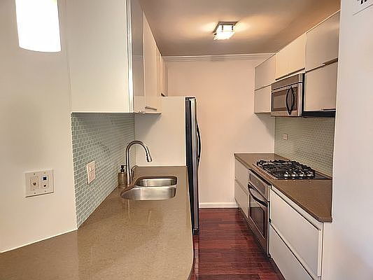 Foto del edificio - 122 Ashland Pl