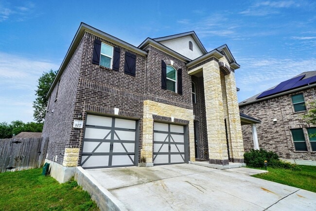 Building Photo - Beautiful 3-Bedroom Home with Flex Space in Universal City - Realtor Commission: $600