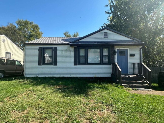 Photo - Charming Chilhowee Hills Cottage – Vintage Character Meets Modern Updates, Pets Welcome! Apartment