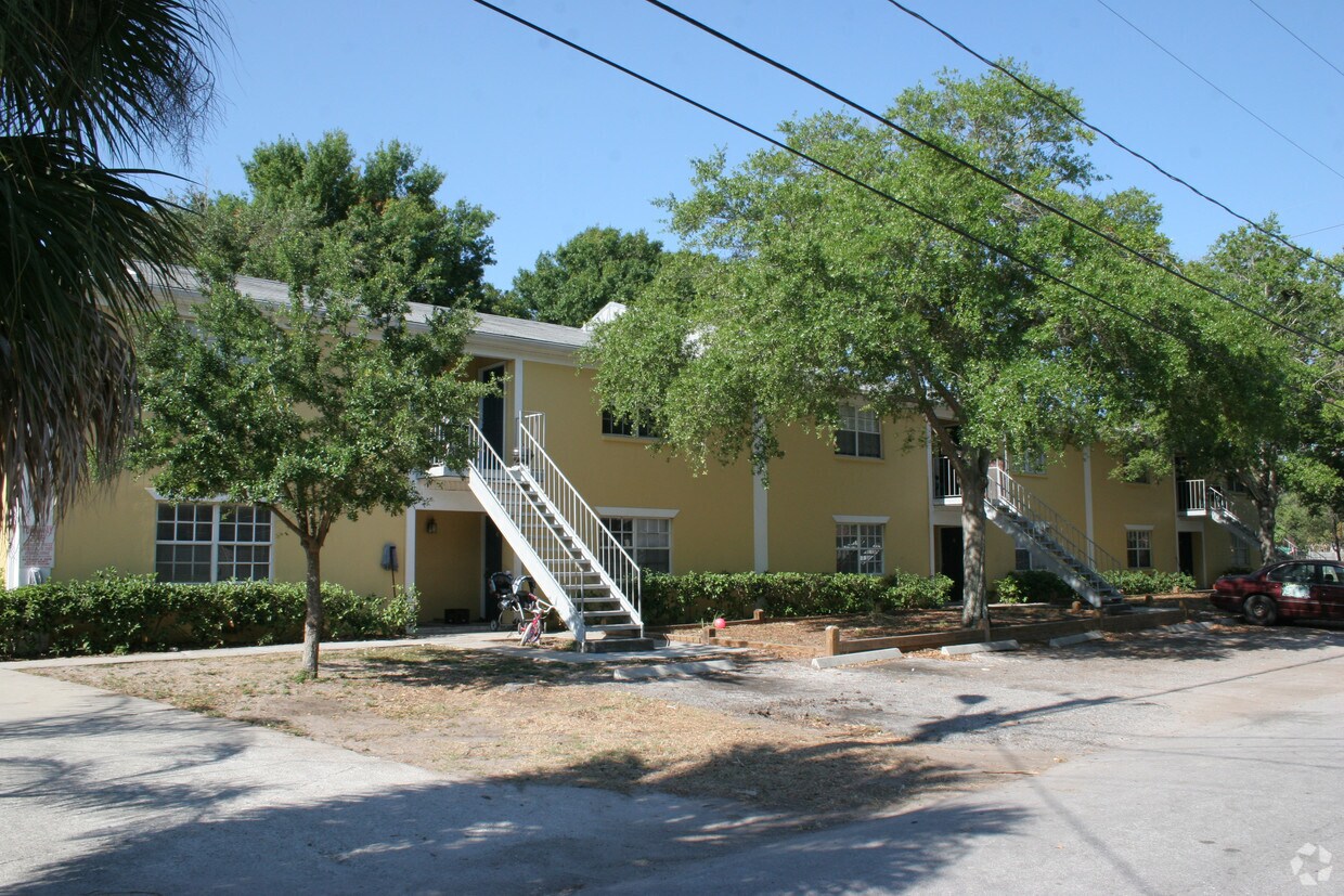 Primary Photo - 3010 W Binnicker Ave