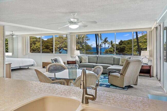 Building Photo - Haleakala Shores A-301
