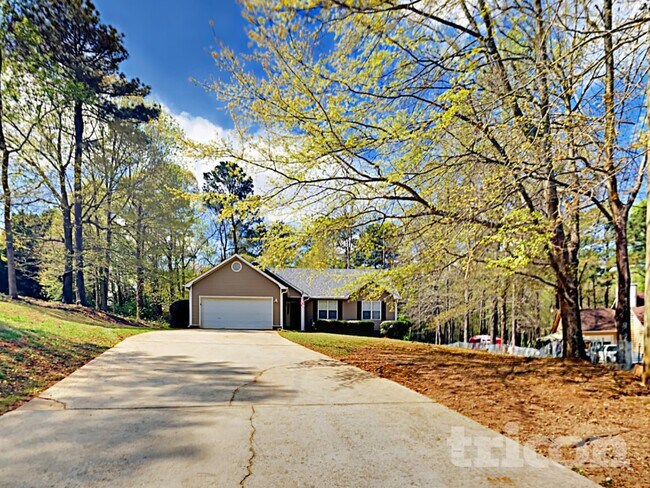 Foto del edificio - 161 Orchard Hill Dr