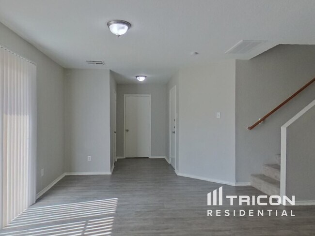 Building Photo - 316 Falling Pine Dr