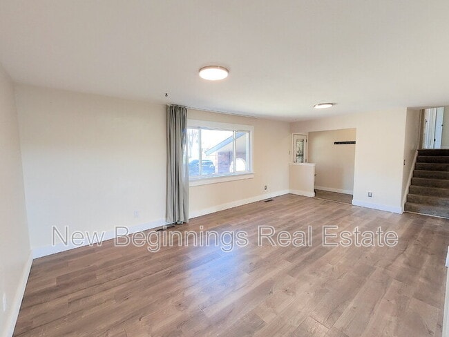 Photo - 5330 Silver Spur Ave House