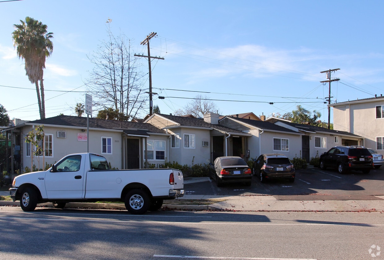 Primary Photo - 3323-3333 Eagle Rock Blvd