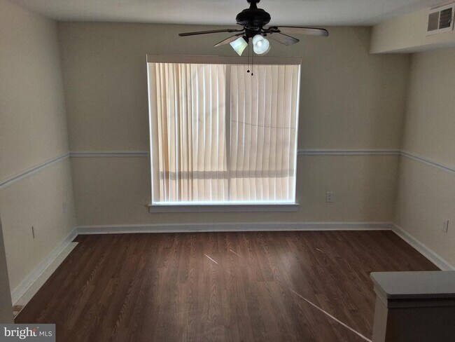 Foto del edificio - 8417 Greenbelt Rd
