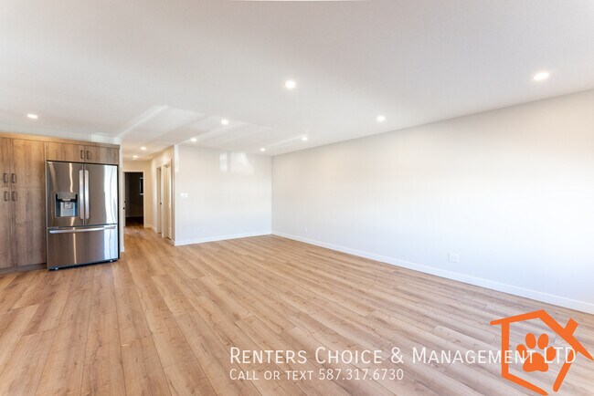 Photo du bâtiment - BRAND NEW 3 Bedroom Main Floor