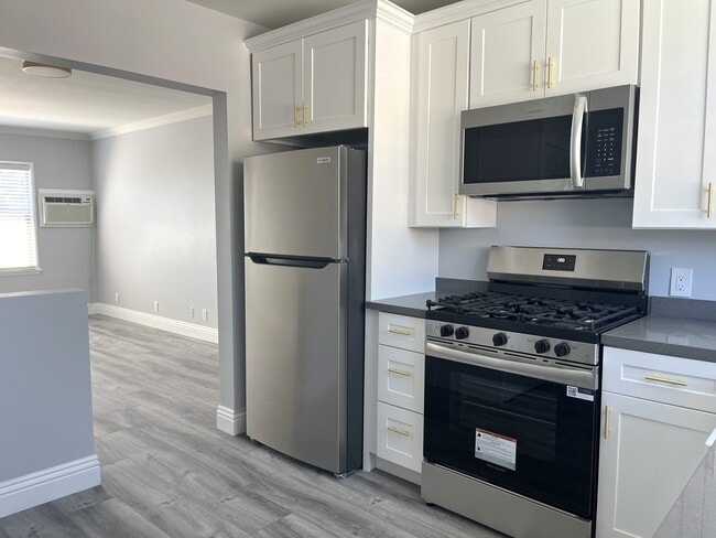 Foto del edificio - 5444 Colfax Ave