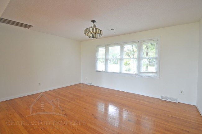 Building Photo - 1644 Oak Island Drive- James Island