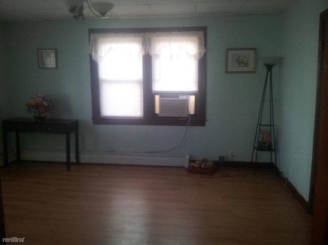 Building Photo - 918 W Camplain Rd