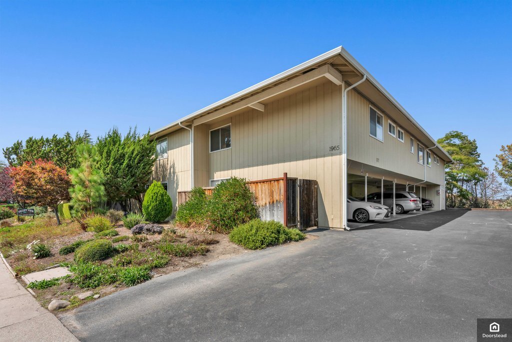 Foto principal - 1965 Ascot Dr