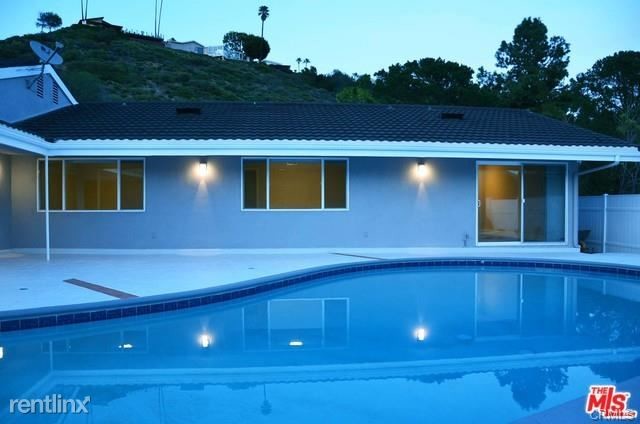 Foto del edificio - 13560 Bayliss Rd